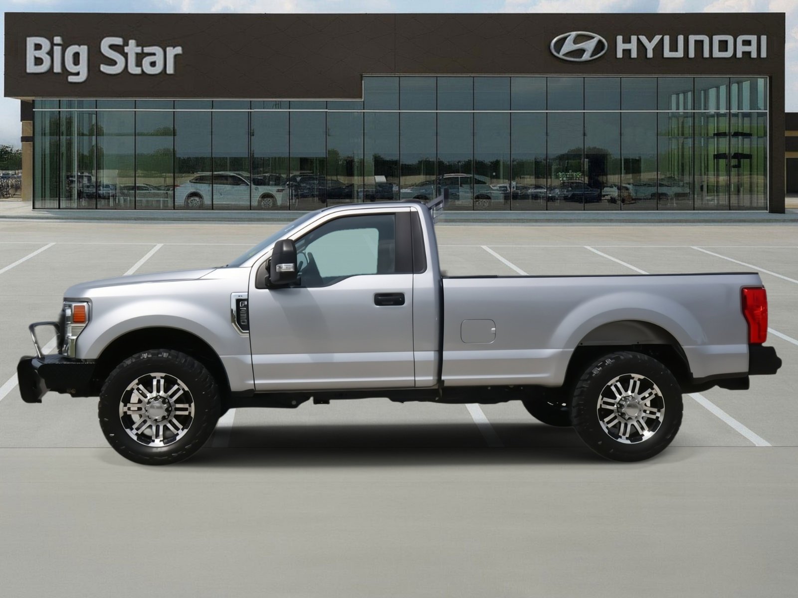 Used 2020 Ford F350 XL w/ Power Equipment Group image 2