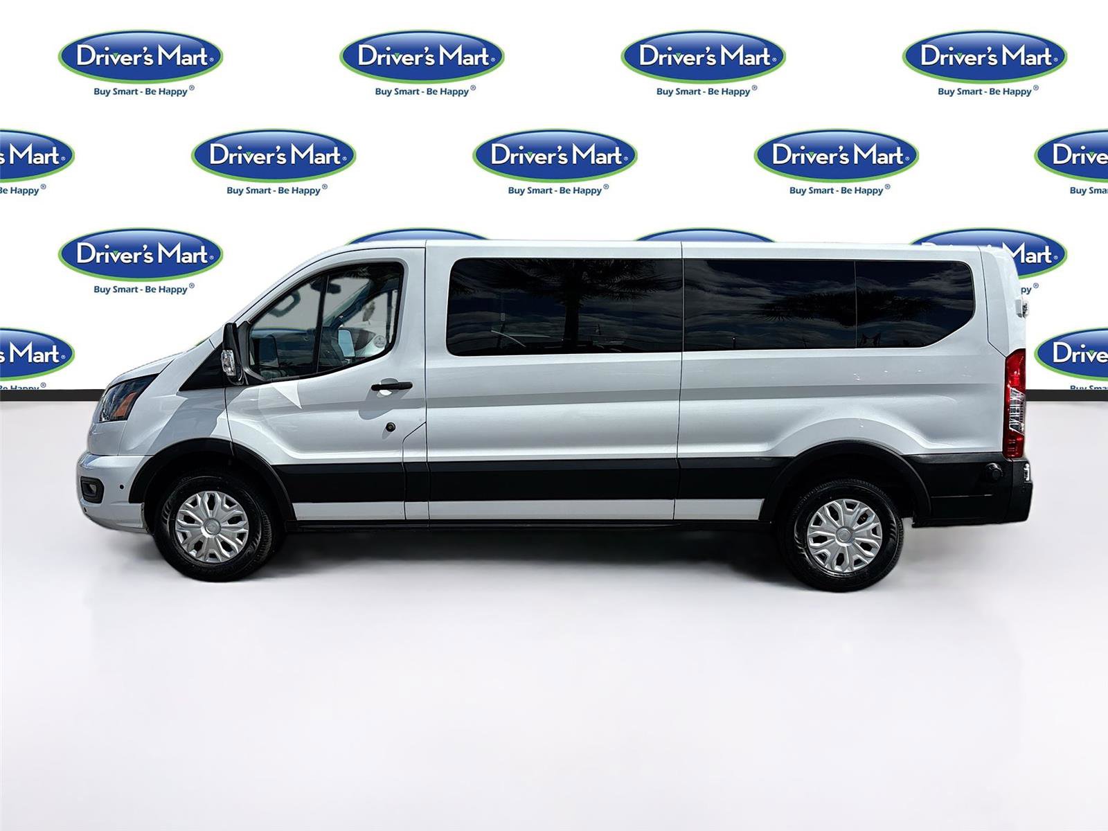 Used 2024 Ford Transit 350 XLT image 4