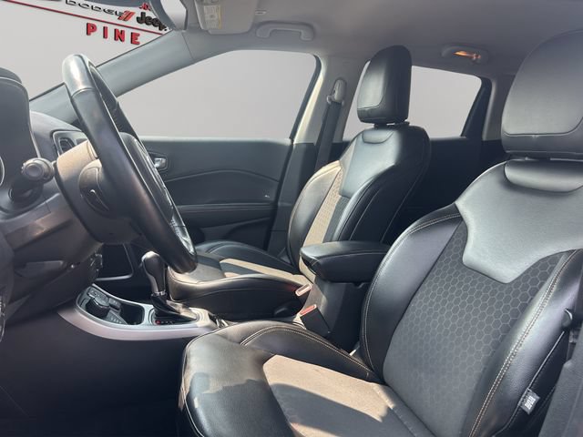 Used 2018 Jeep Compass Latitude w/ Popular Equipment Group AWD/4WD image 14