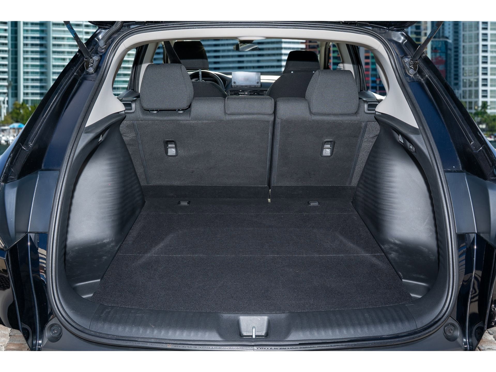 Certified 2023 Honda HR-V LX image 9