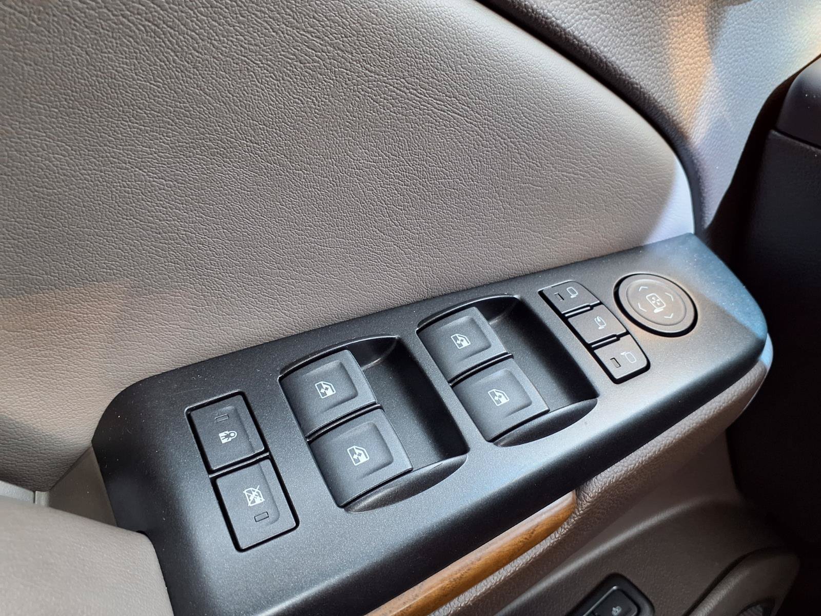 Used 2019 GMC Yukon XL Denali AWD/4WD image 26