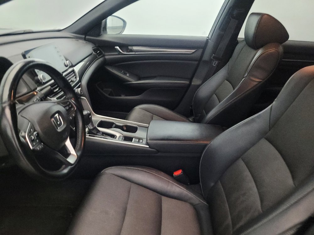 Used 2018 Honda Accord Sport image 17
