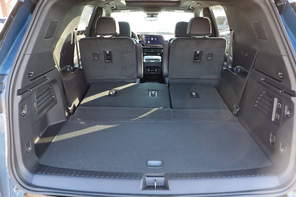 New 2026 Chevrolet Traverse RS w/ LPO, Floor Liner Package image 41