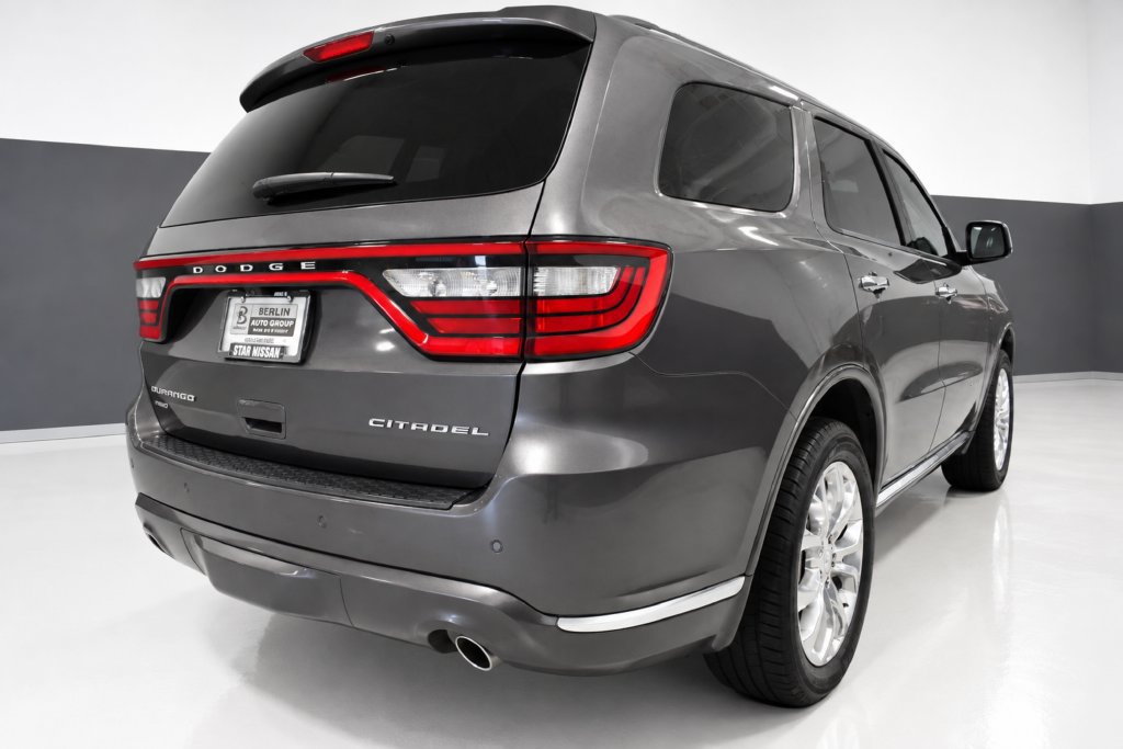 Used 2017 Dodge Durango Citadel w/ Premium Entertainment Group AWD/4WD image 8