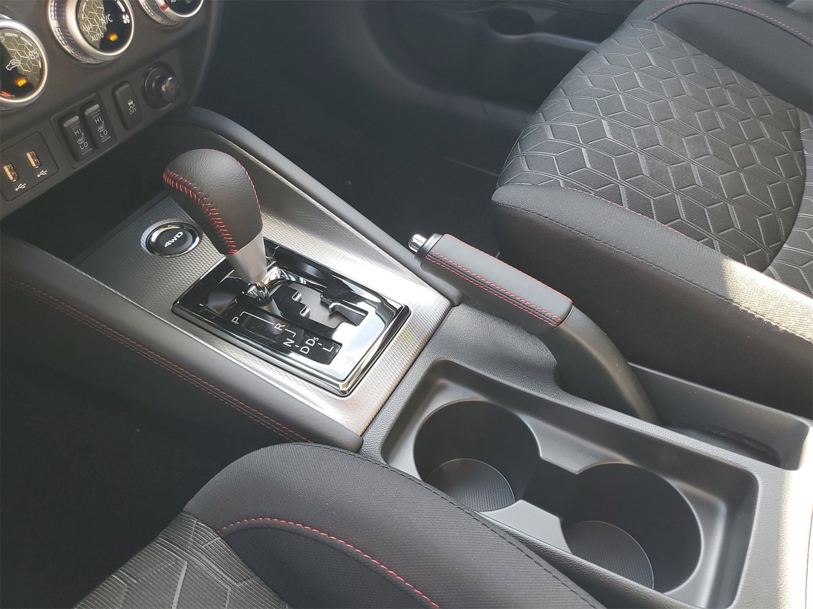 New 2025 Mitsubishi Outlander Sport LE image 18
