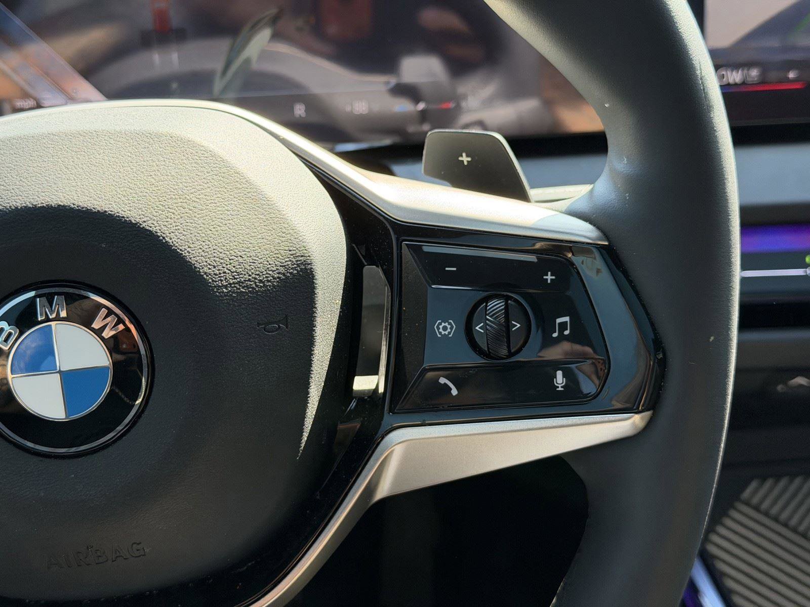 Used 2025 BMW X3 xDrive30i w/ Convenience Package image 21