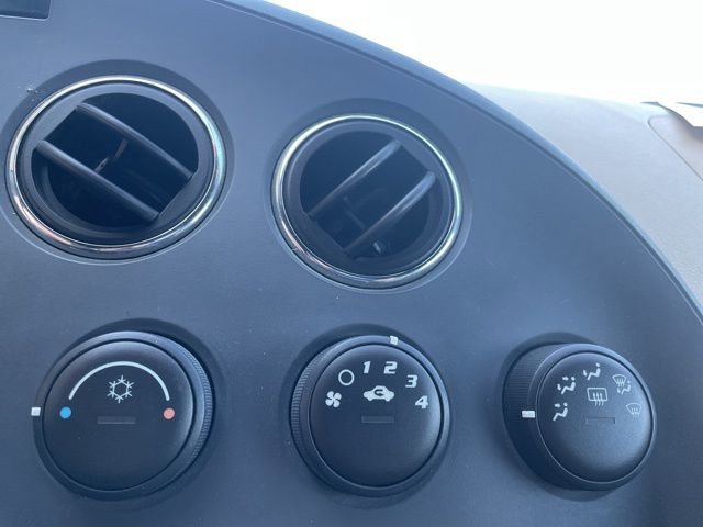 Used 2006 Pontiac Solstice Convertible w/ Premium Package image 28