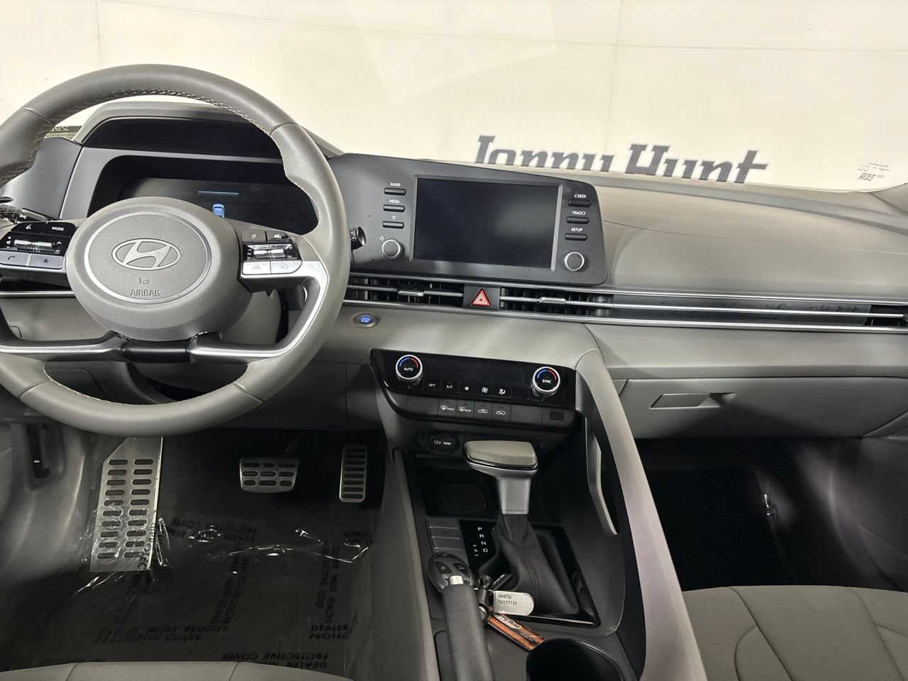 Used 2026 Hyundai Elantra Sport FWD image 25