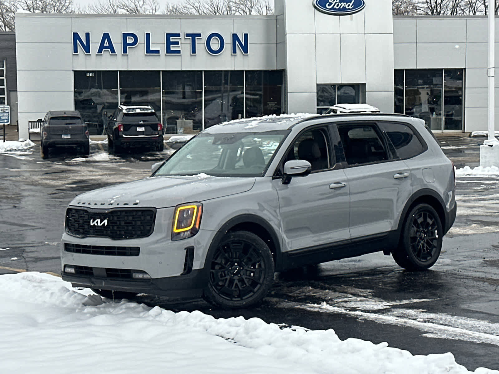 Used 2022 Kia Telluride SX w/ Nightfall Edition Package