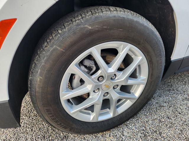 Used 2024 Chevrolet Equinox LT w/ LPO, Floor Liner Package FWD image 10