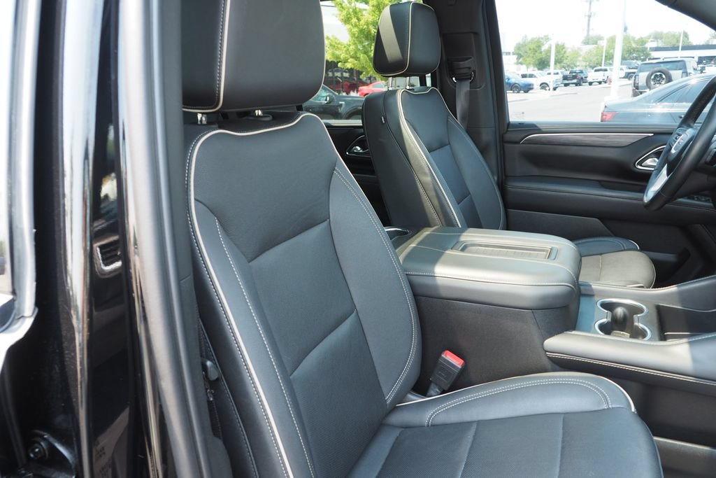 Used 2023 GMC Yukon SLT w/ SLT Premium Package AWD/4WD image 22