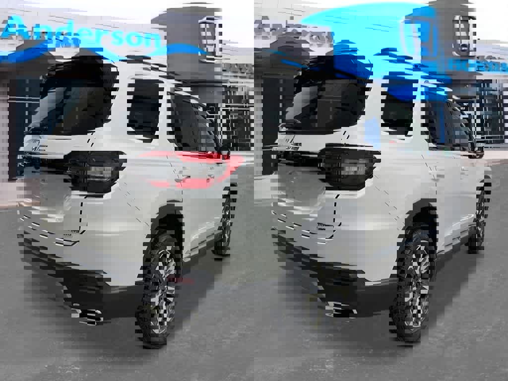 New 2025 Honda Pilot Touring image 5