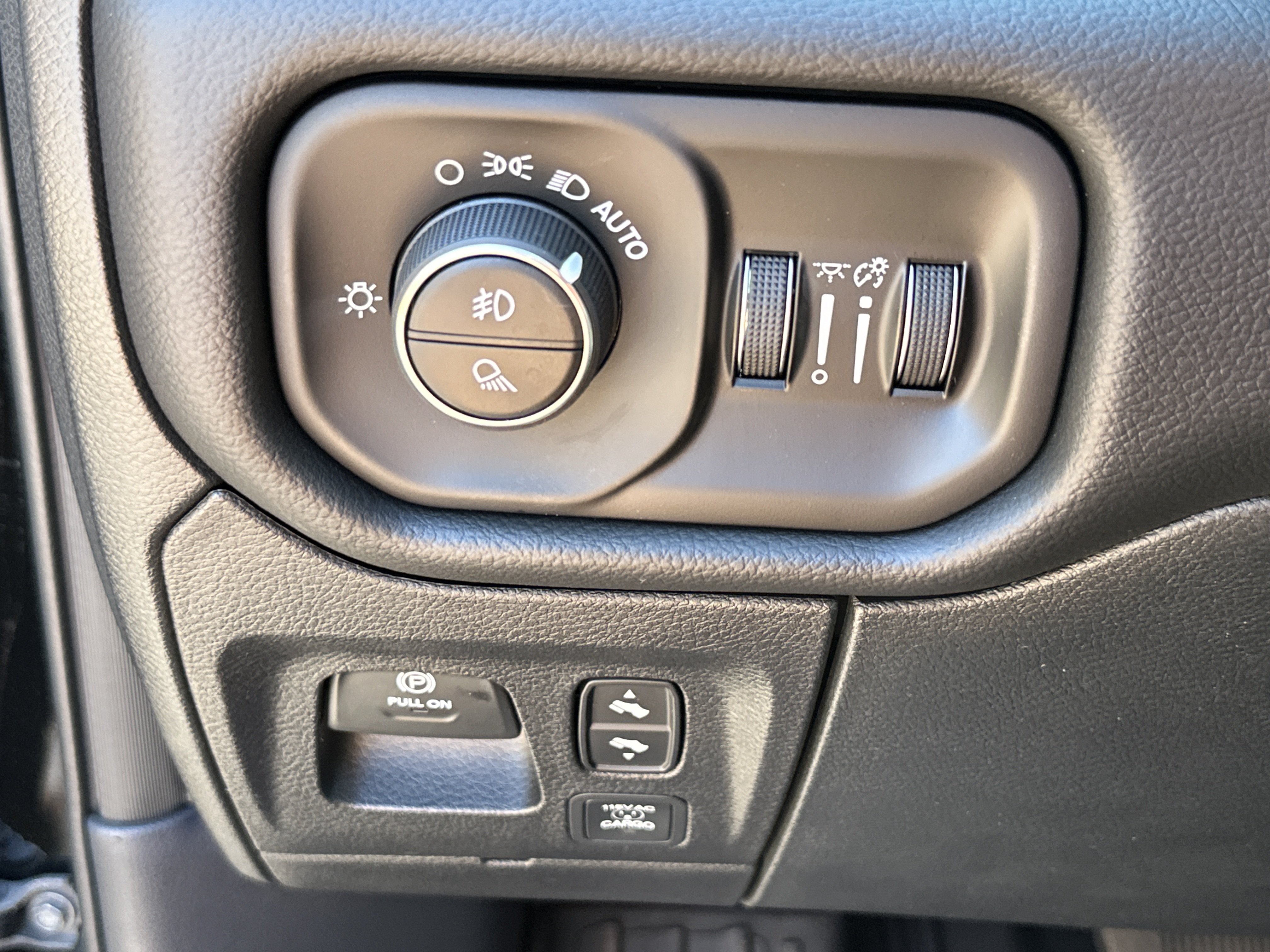 New 2026 RAM 1500 Laramie w/ Night Edition AWD/4WD image 12