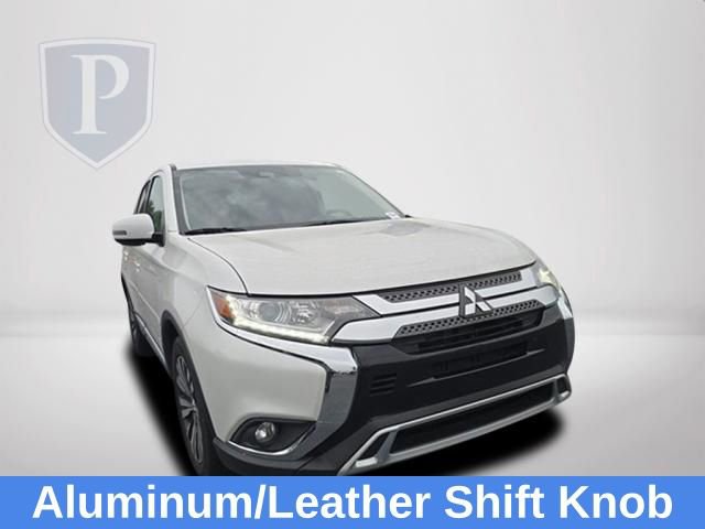 Used 2020 Mitsubishi Outlander SE FWD image 13