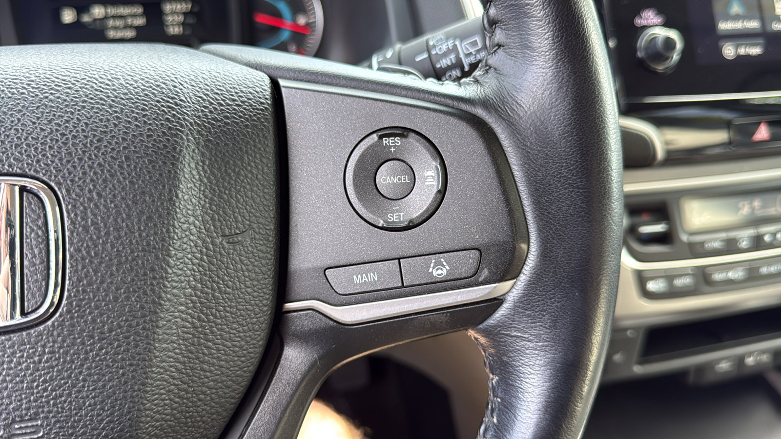 Used 2021 Honda Pilot EX image 17