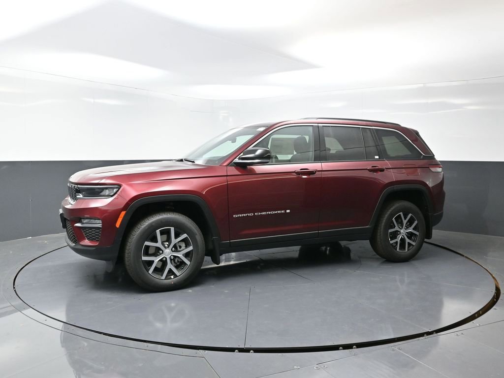 New 2025 Jeep Grand Cherokee Limited w/ Trailer Tow Package image 10