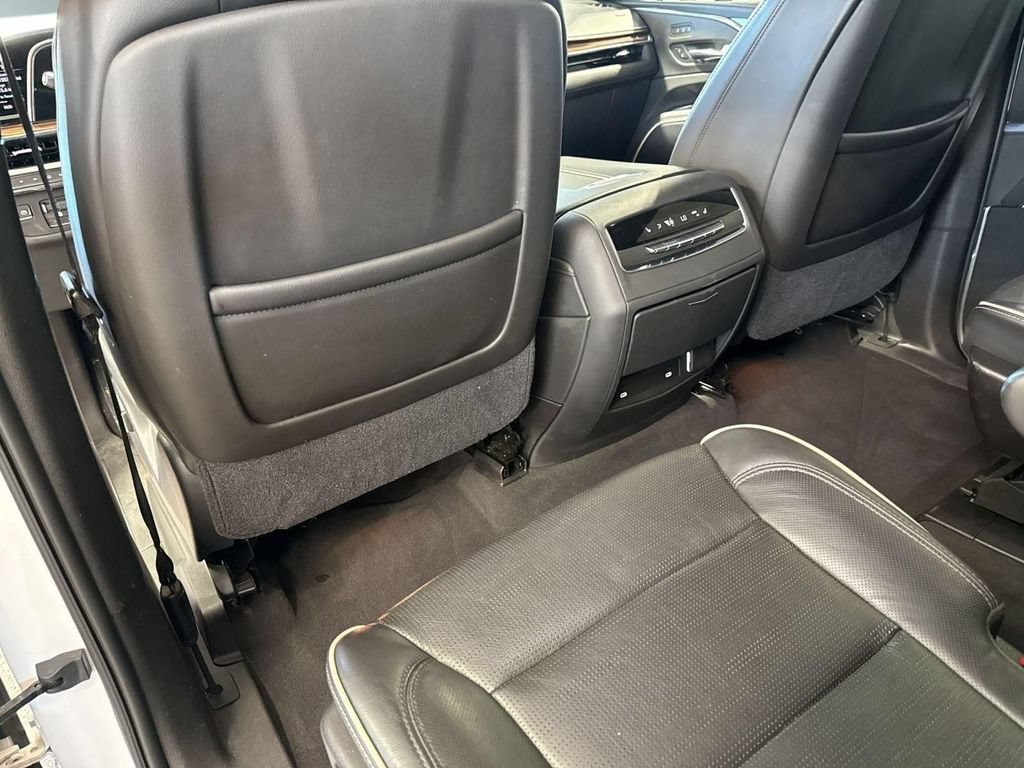 Used 2021 Cadillac Escalade ESV Premium Luxury w/ Driver Assist Tech Package AWD/4WD image 28