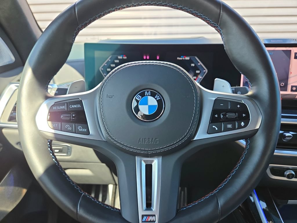 Used 2025 BMW X7 M60i AWD/4WD image 9