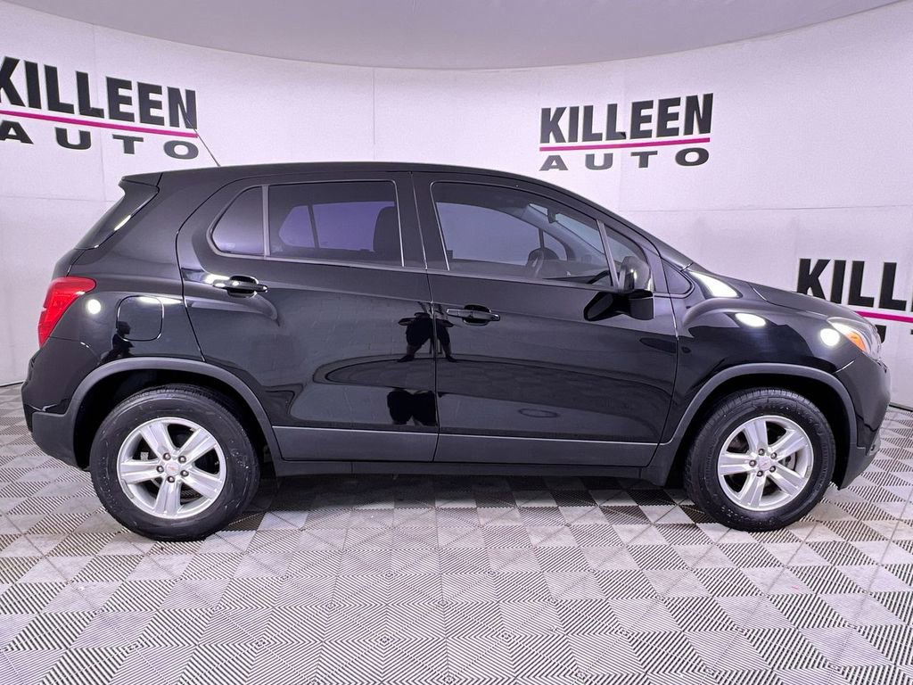 Used 2021 Chevrolet Trax LS image 8