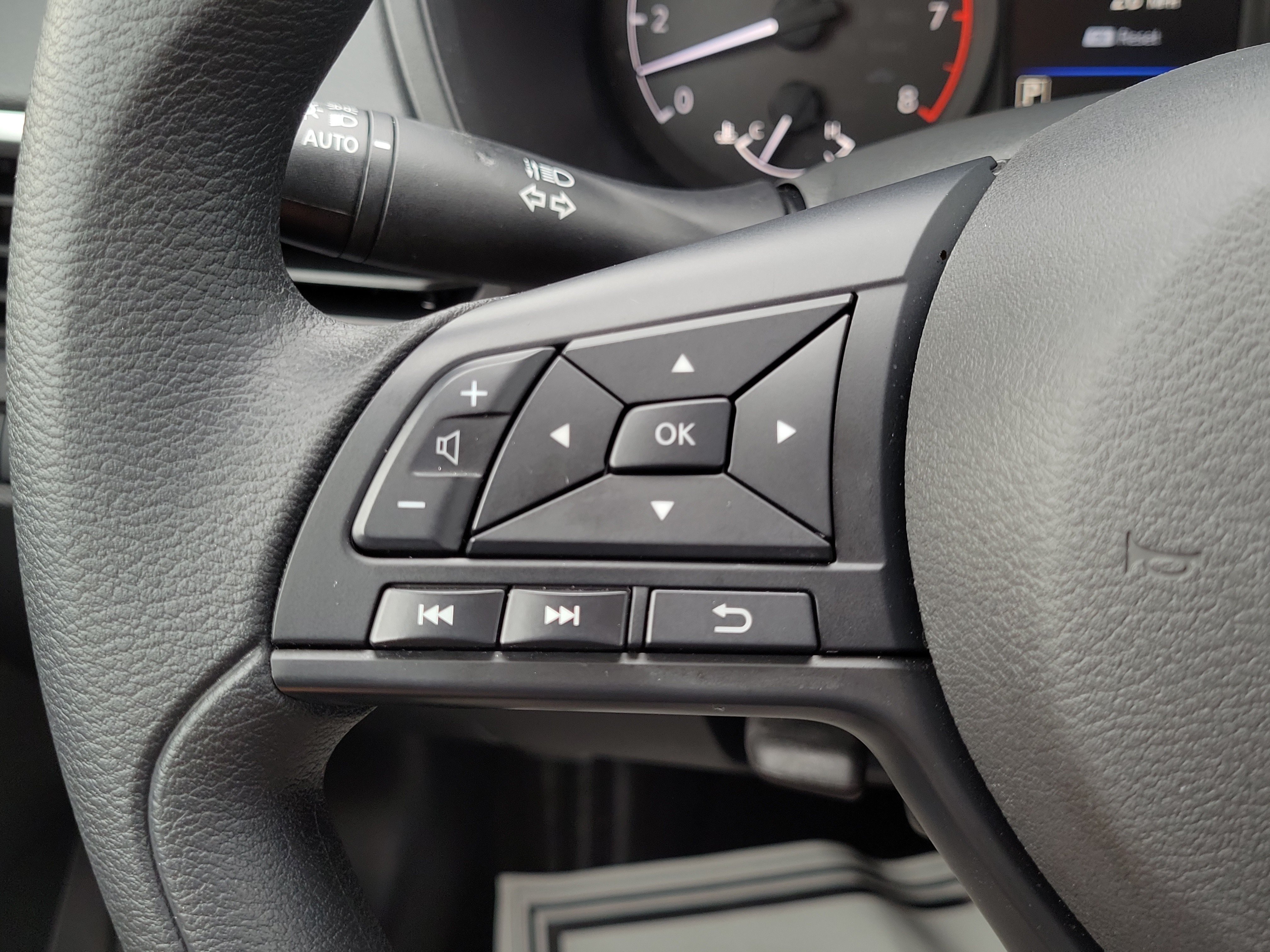 Certified 2025 Nissan Altima 2.5 S FWD image 21