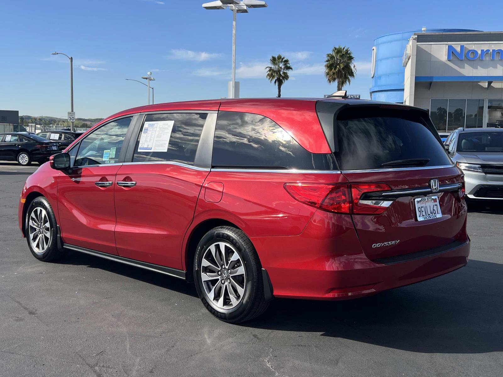 Used 2023 Honda Odyssey EX-L image 3