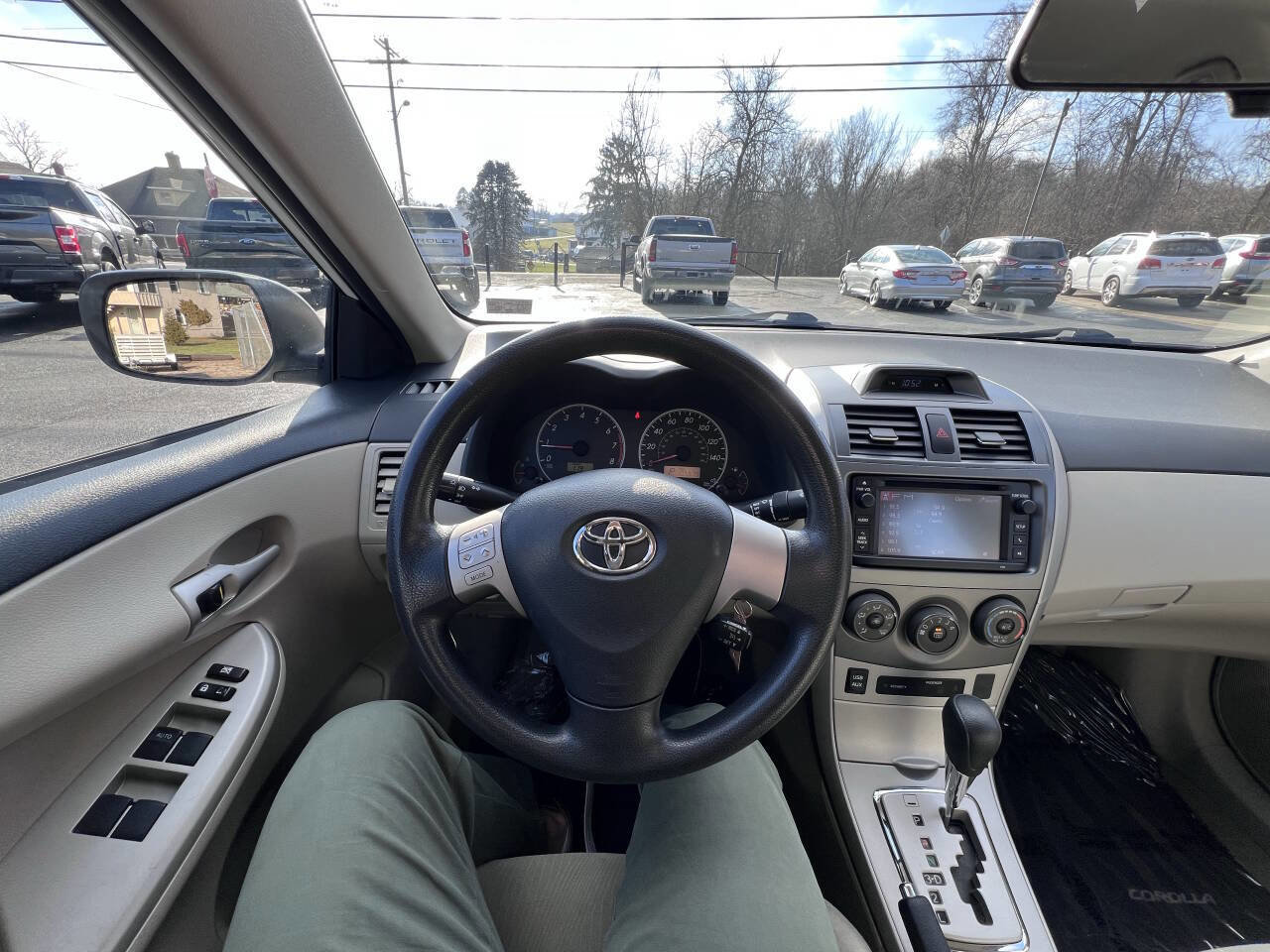 Used 2013 Toyota Corolla LE FWD image 16