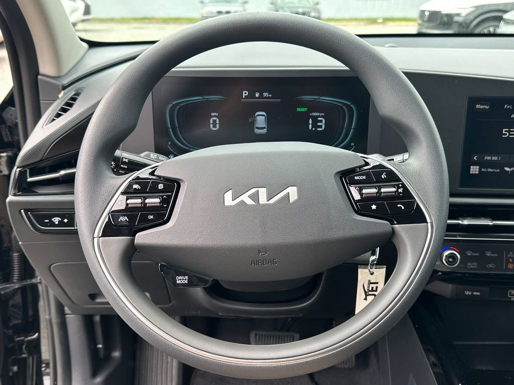 New 2026 Kia Niro LX image 17