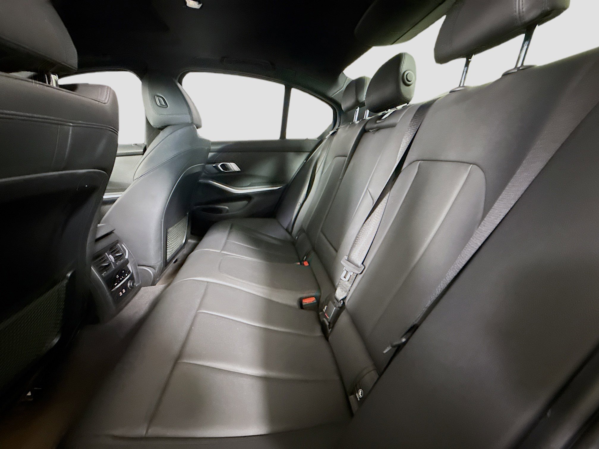 Used 2019 BMW 330i Sedan image 25