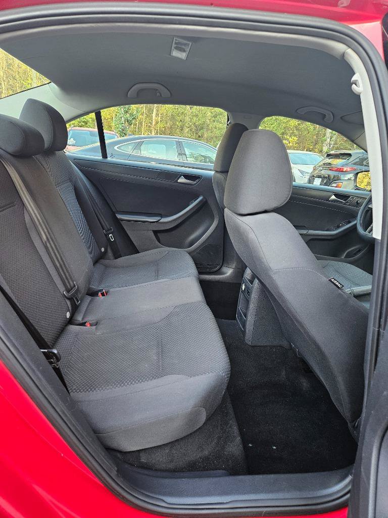 Used 2014 Volkswagen Jetta S FWD image 28