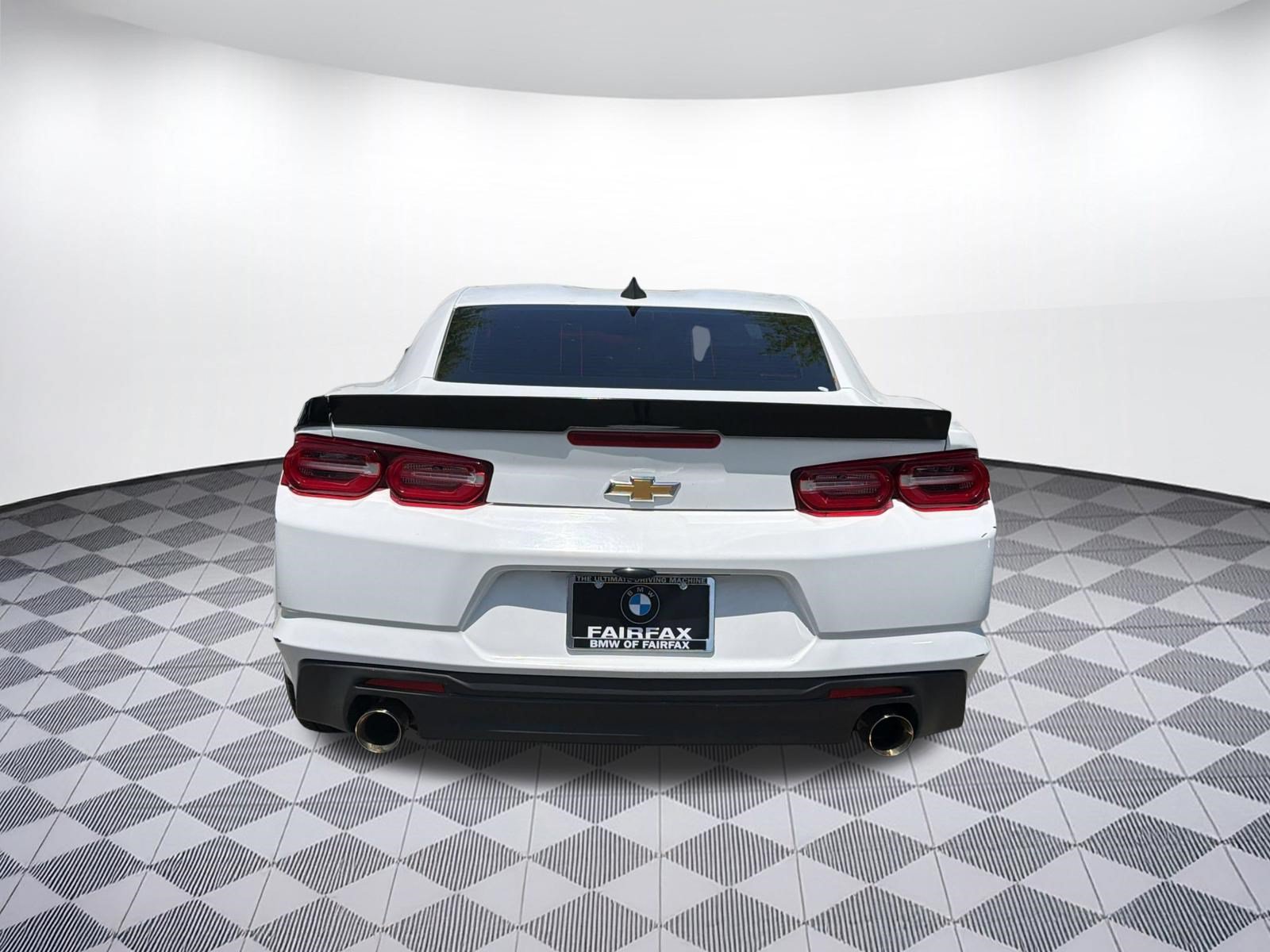 Used 2020 Chevrolet Camaro LT RWD image 10