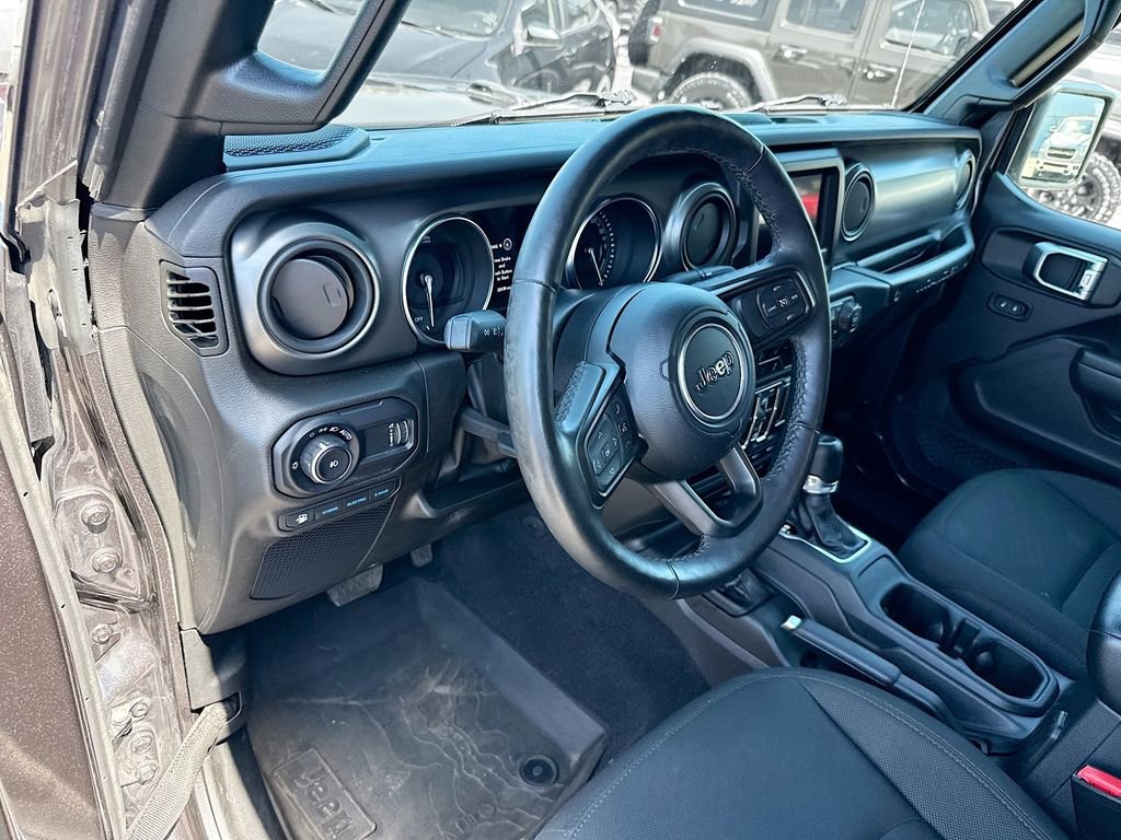 Used 2023 Jeep Wrangler Unlimited w/ Cold Weather Group image 10