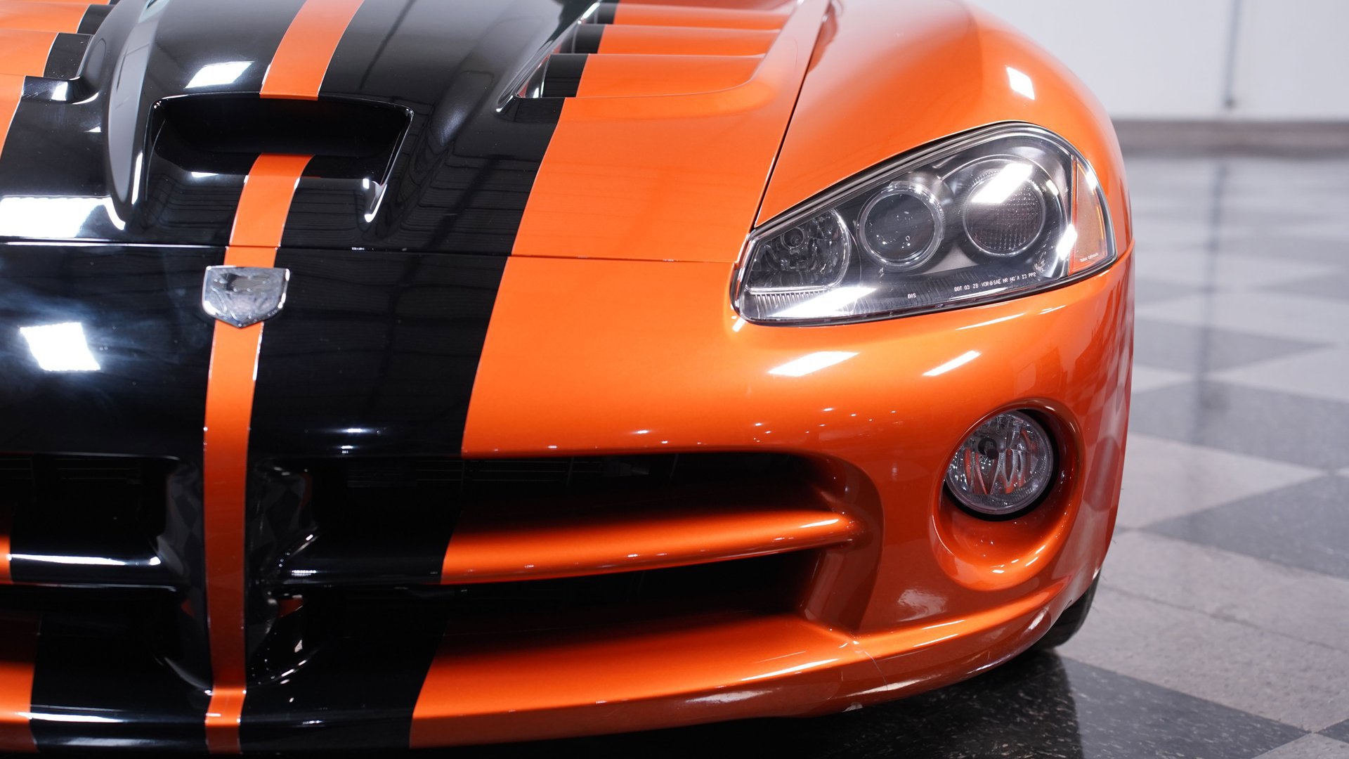 Used 2010 Dodge Viper SRT-10 image 18