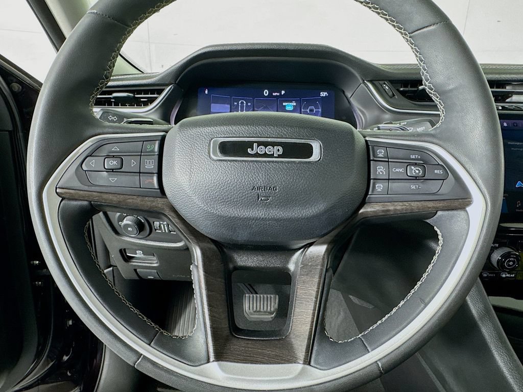 Used 2023 Jeep Grand Cherokee L Limited AWD/4WD image 41