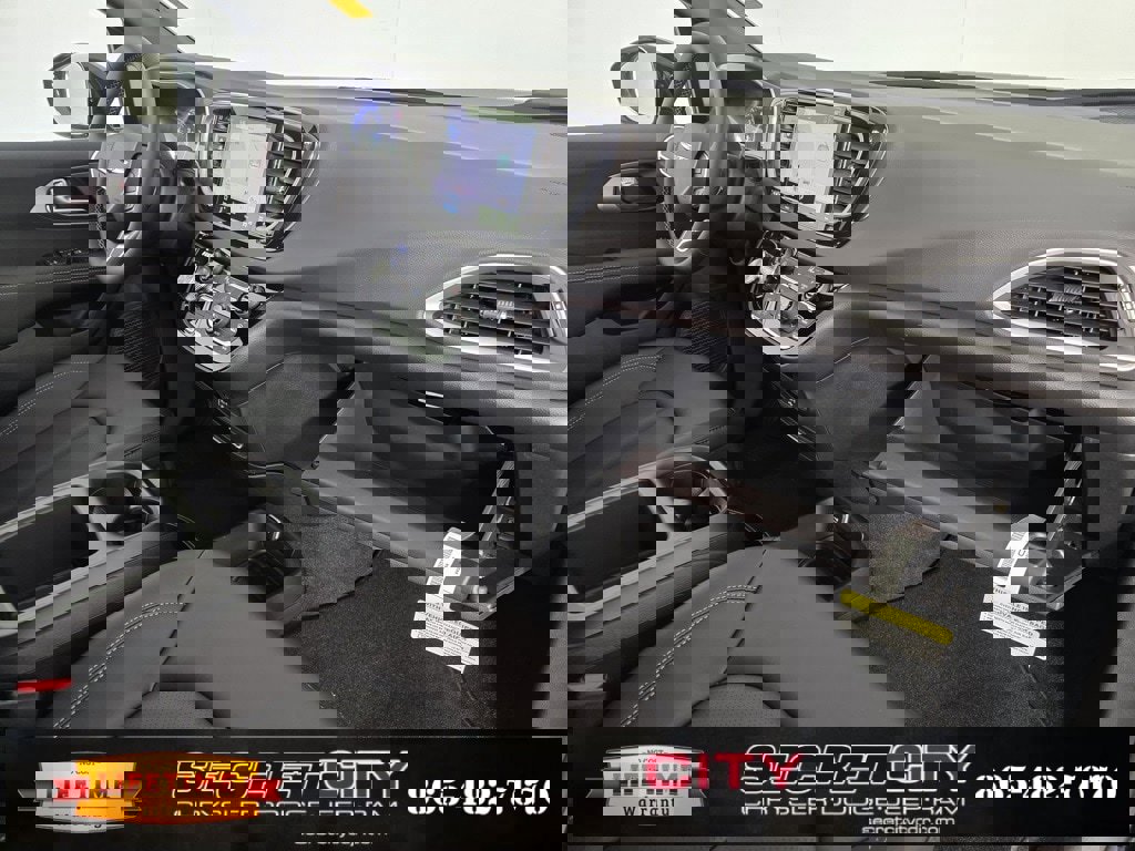 New 2026 Chrysler Voyager LX image 30