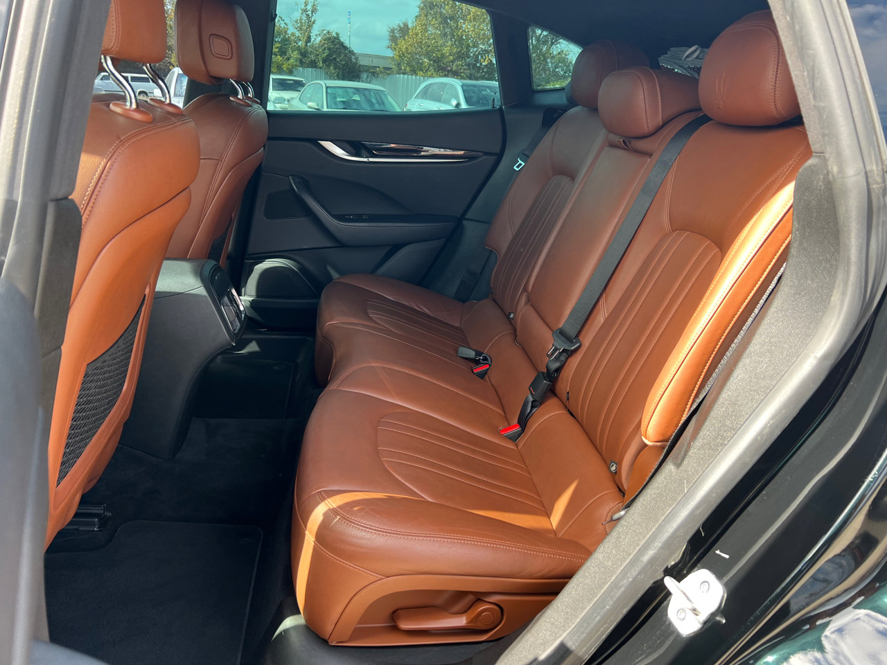 Used 2018 Maserati Levante image 15