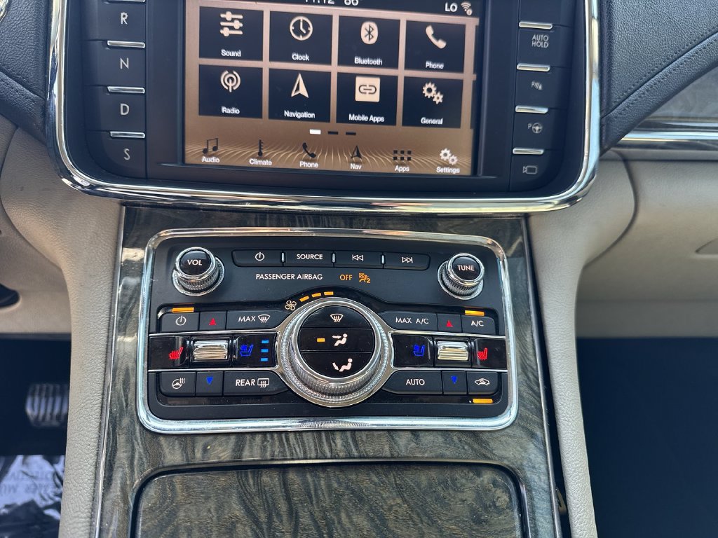 Used 2017 Lincoln Continental Reserve w/ Rear-seat Package AWD/4WD image 25