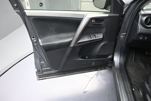 Used 2016 Toyota RAV4 LE FWD image 80