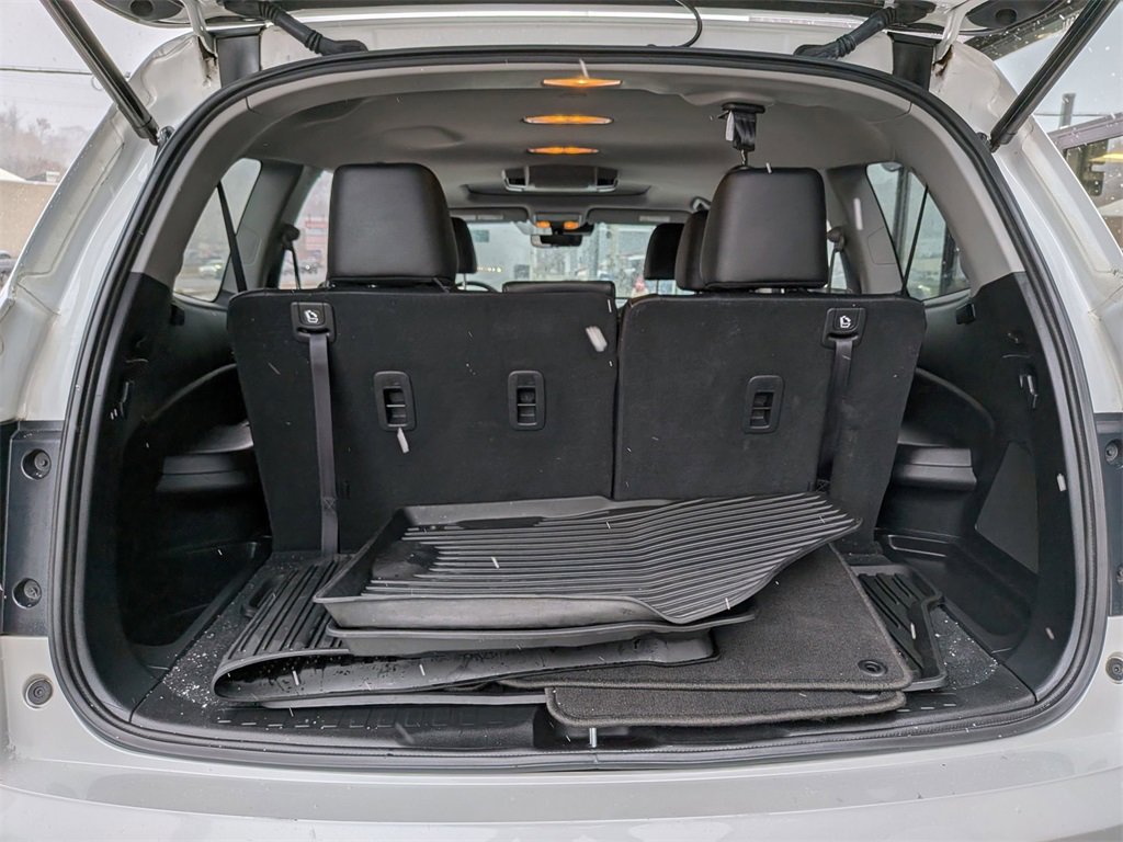 Used 2022 Honda Pilot Touring image 9