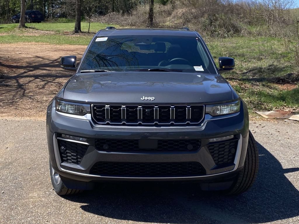 New 2026 Jeep Grand Cherokee L Limited w/ Luxury Tech Group II RWD image 2