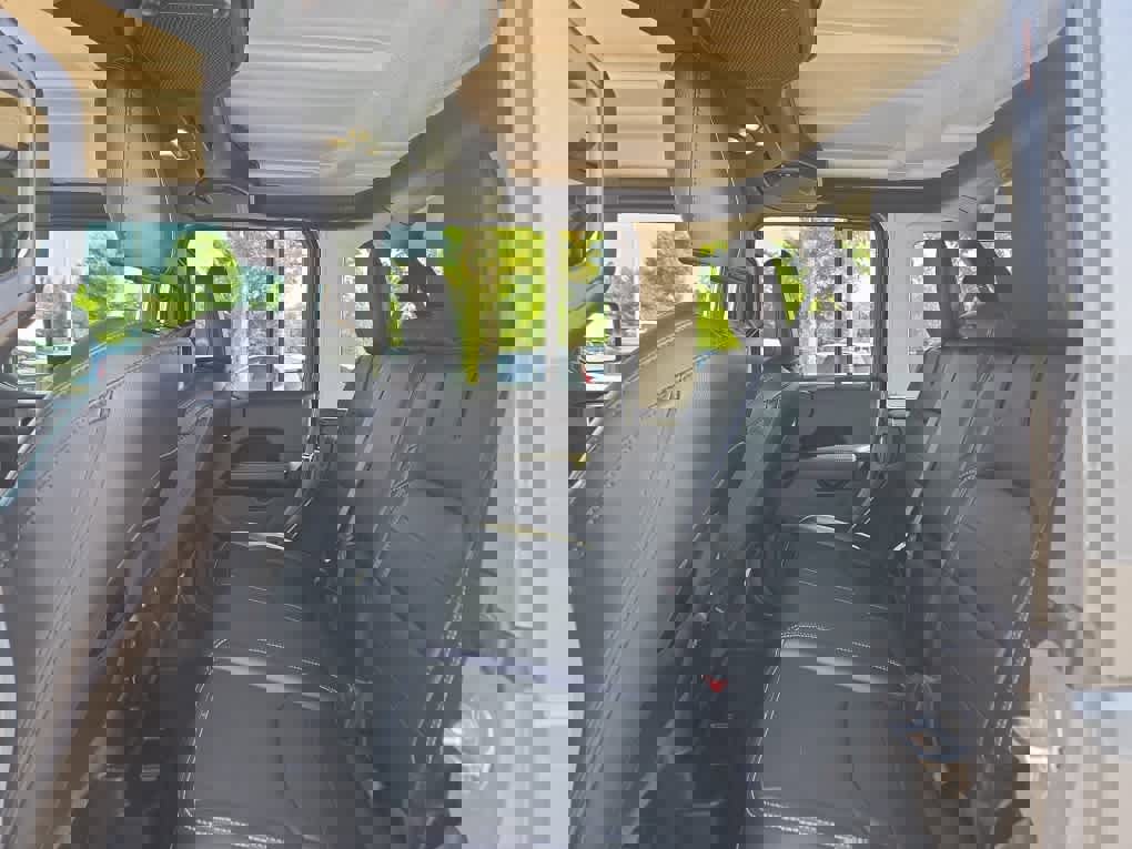 Used 2022 Jeep Wrangler Unlimited Sahara w/ Safety Group image 36