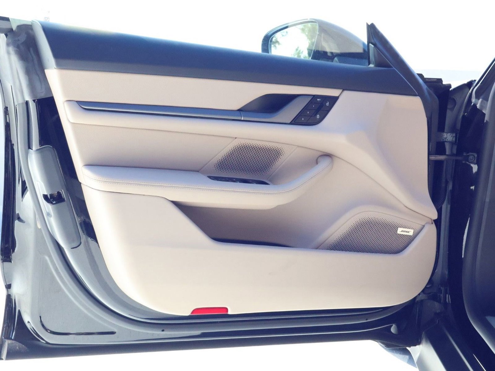 New 2026 Porsche Taycan image 13