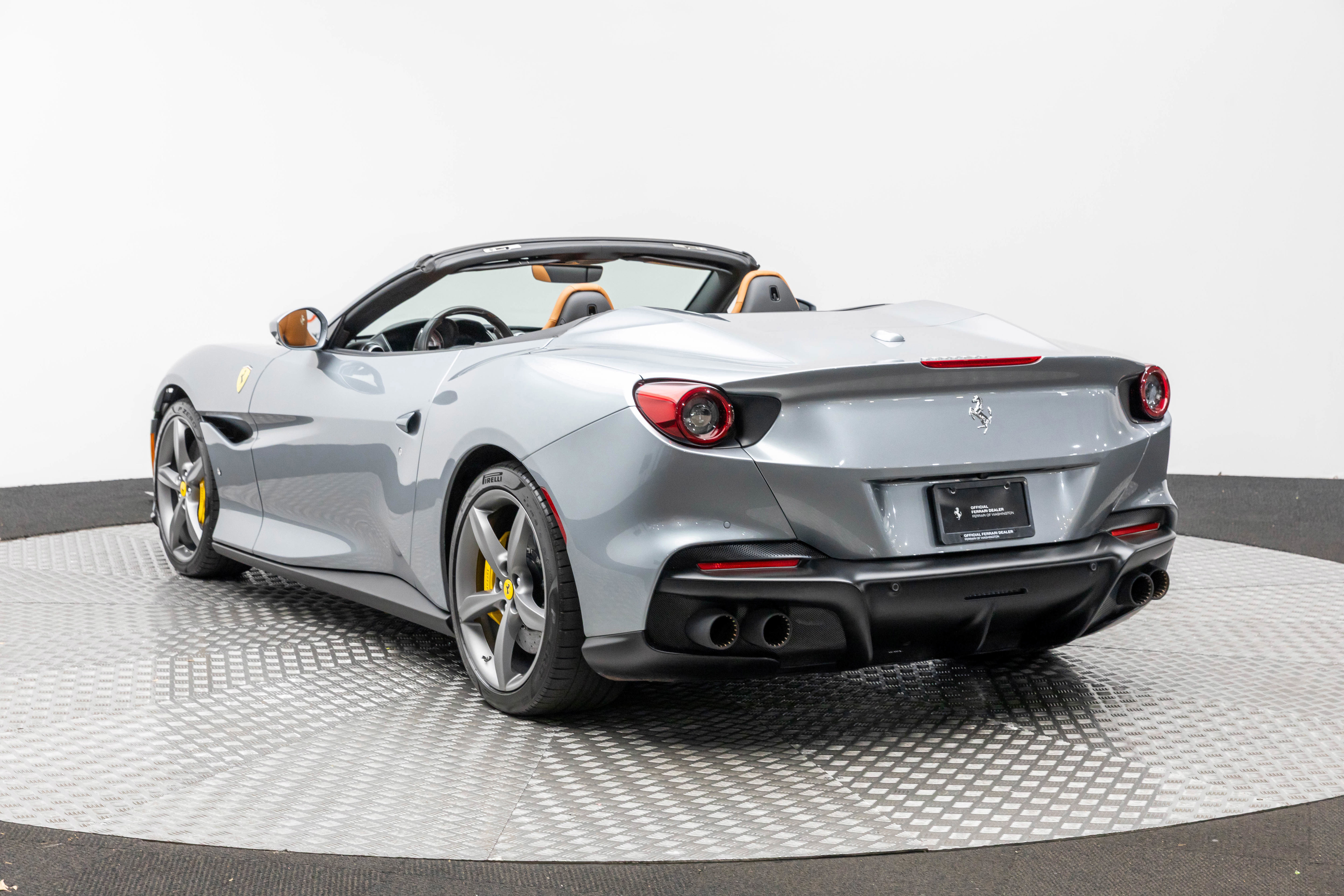 Certified 2022 Ferrari Portofino M image 3