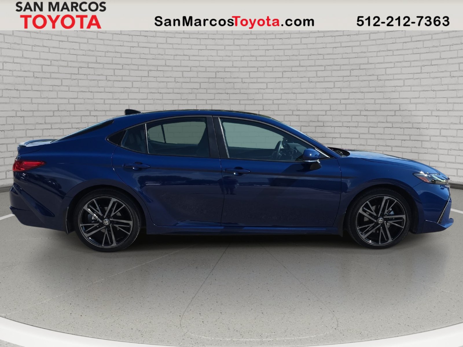 Used 2026 Toyota Camry XSE FWD image 5