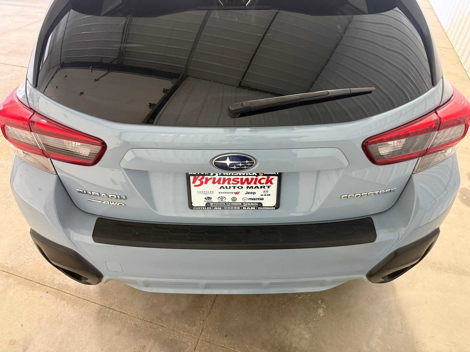 Used 2020 Subaru Crosstrek 2.0i Premium w/ Moonroof Package 2 AWD/4WD image 16