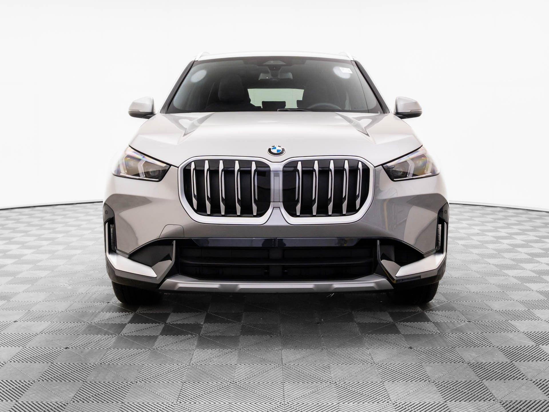 New 2026 BMW X1 xDrive28i w/ Convenience Package AWD/4WD image 9