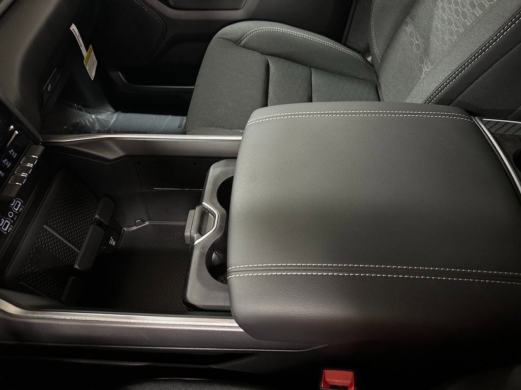 New 2025 RAM 1500 Big Horn image 35