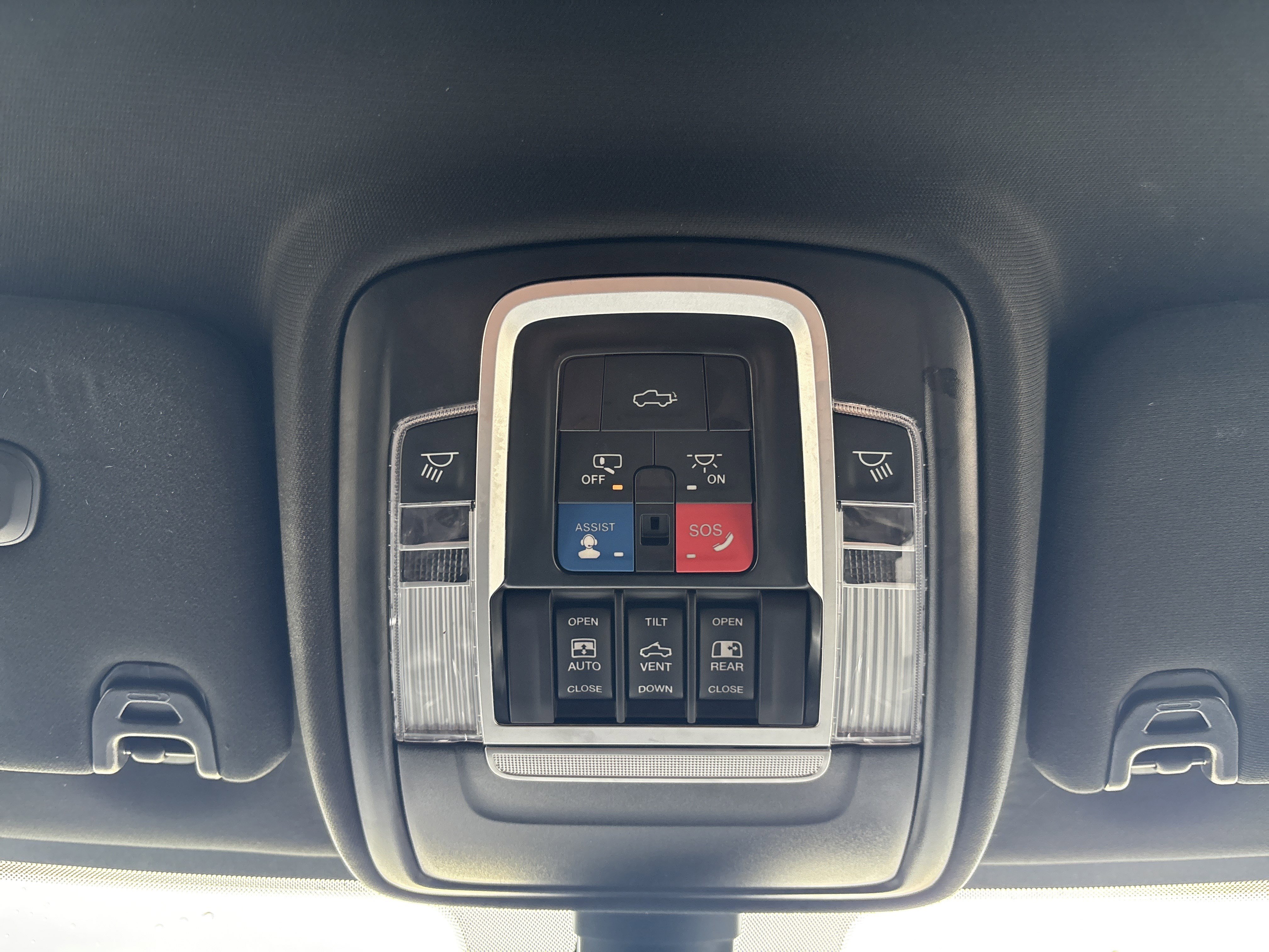 Used 2024 RAM 3500 Laramie w/ Night Edition image 29