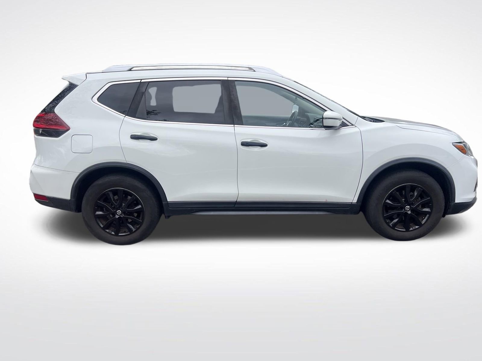 Used 2020 Nissan Rogue SV image 6