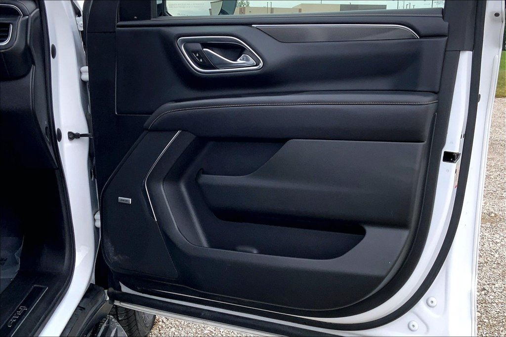 Used 2021 GMC Yukon AT4 w/ Rear Media and Nav Package AWD/4WD image 22