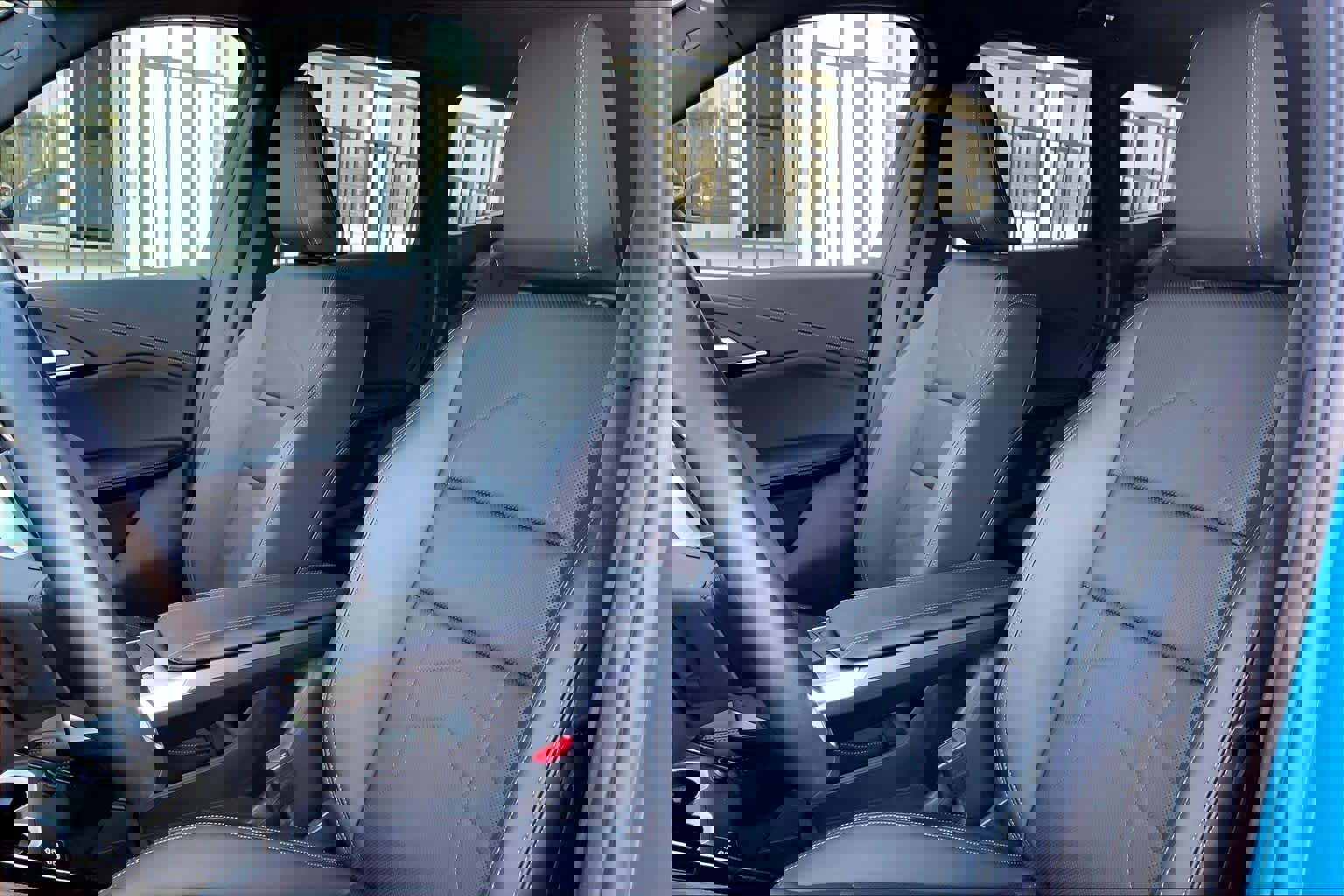 Certified 2025 BMW X1 xDrive28i image 7